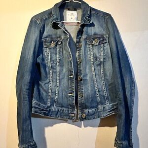๐ง H&M denim jacket